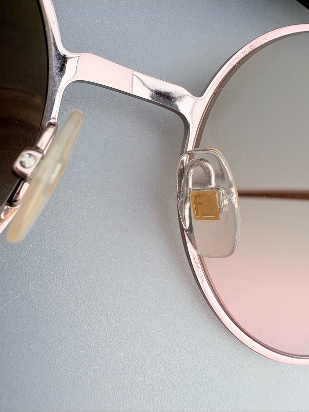 Fendi Pearl Rim Round Sunglasses FF0295/S 35J53 Rose Gold Pink Gradient - Picture 9 of 17